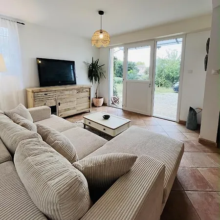 Les Cigales - Souplex Cosy Et Calme Mas-Saintes-Puelles