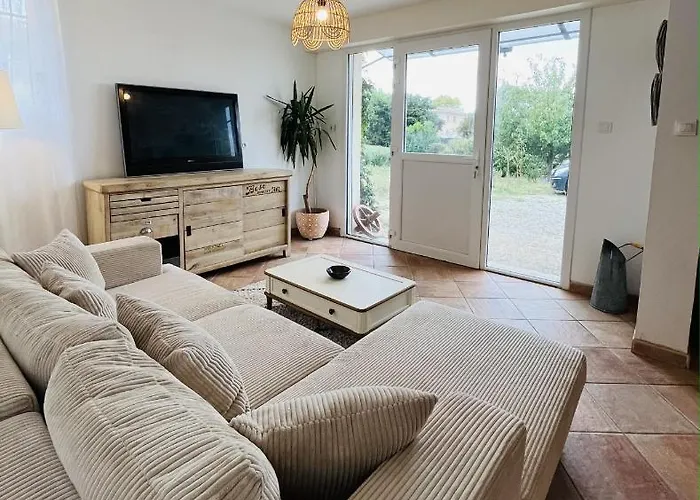 Les Cigales - Souplex Cosy Et Calme Mas-Saintes-Puelles